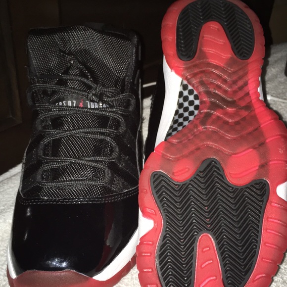 Bread 11’s - Picture 6 of 8